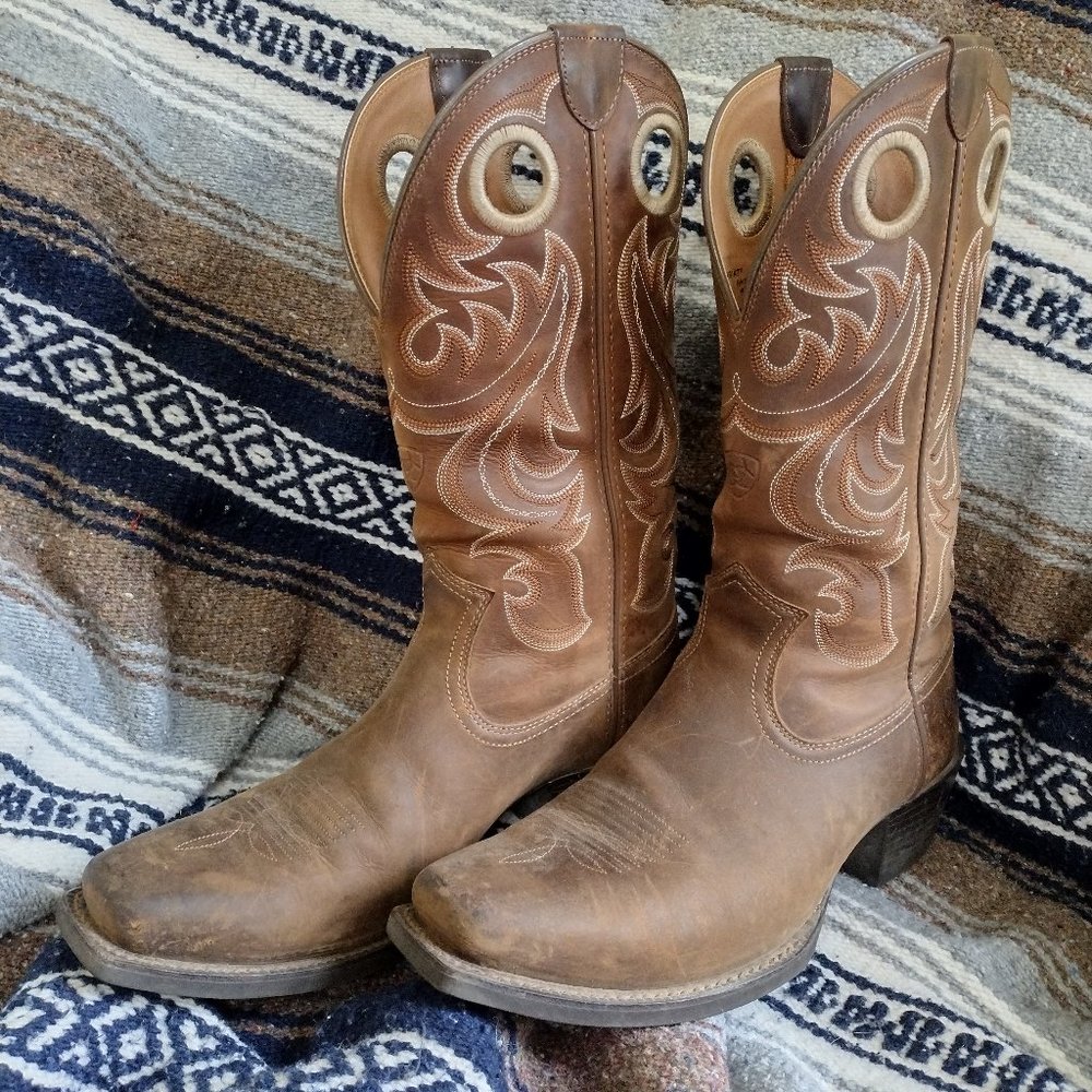 Ariat Cowboy Boots, brown